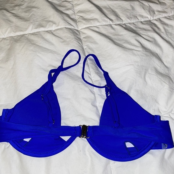 SHEIN Bikini Top - Picture 2 of 3